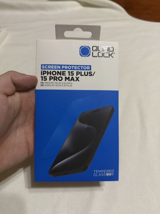 Pelicula iPhone 15 Pro Max - Quad Lock