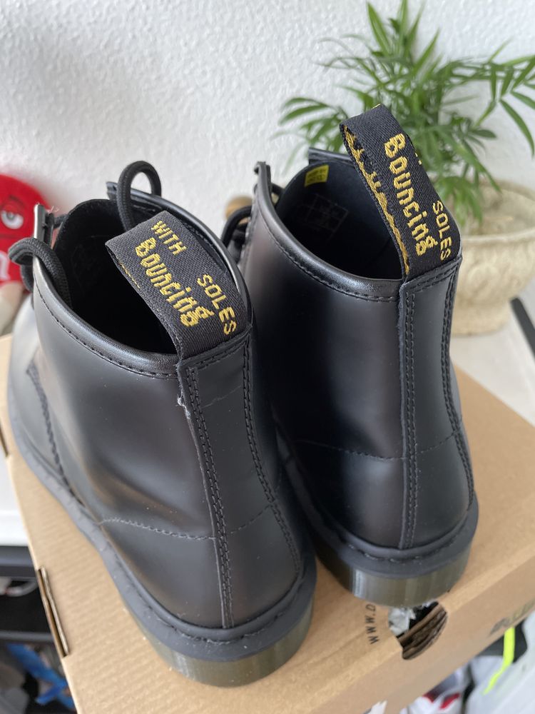 Botas Dr martens 101