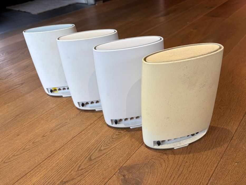 Zestaw Netgear Orbi (RBR50 + 3 x RBS50)