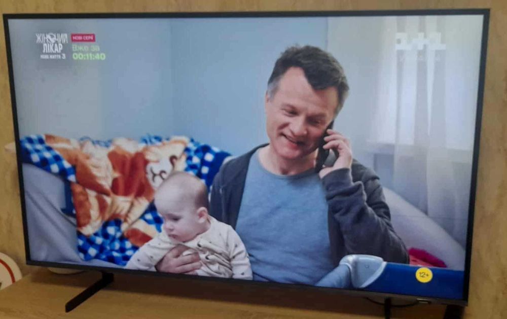 Телевизор Samsung QE43Q60B 4К, очень классный, недорого, срочно