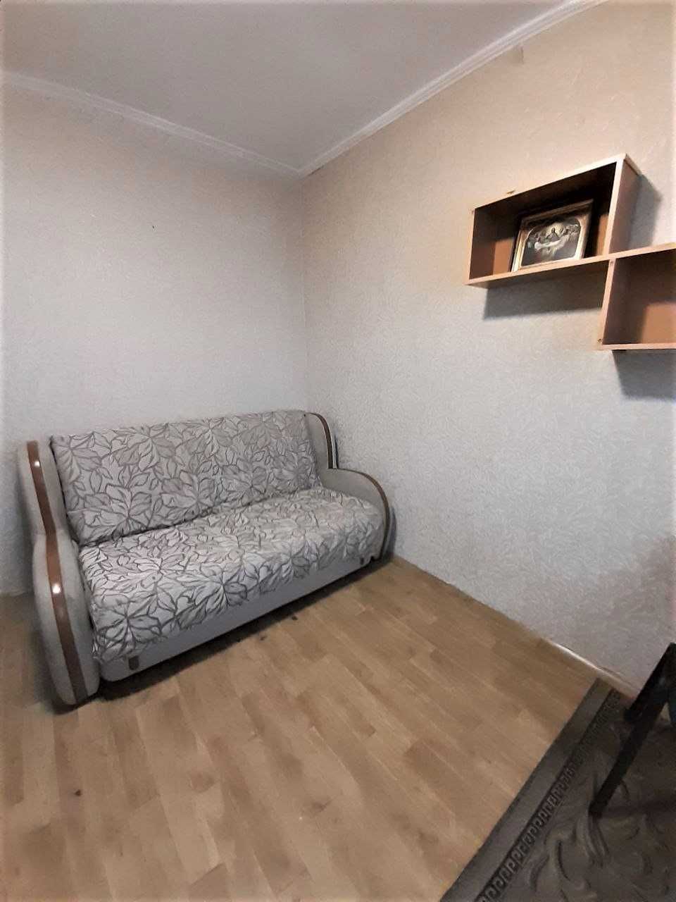 Пр.Б.Хмельницкого, тупик 136й маршрутки, 1к.кв, 13 тыс.у.е.