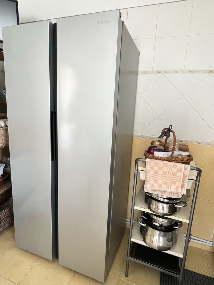 Frigorifico americano Hisense como novo