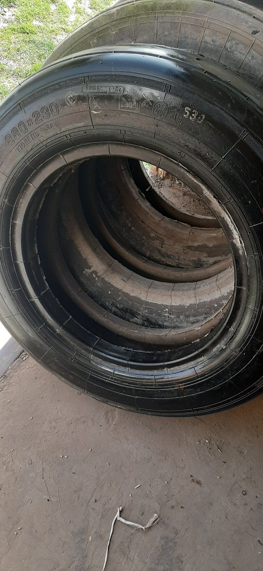 Авіаційні  шини 880*230
