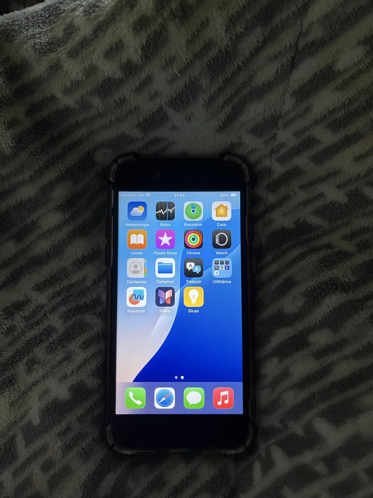iphone SE 2020 vermelho