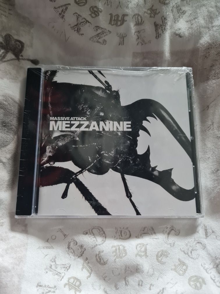 Massive attack Mezzanine, Inertia creeps