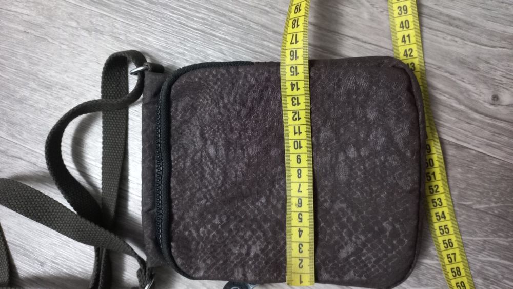 Сумка через плече Kipling