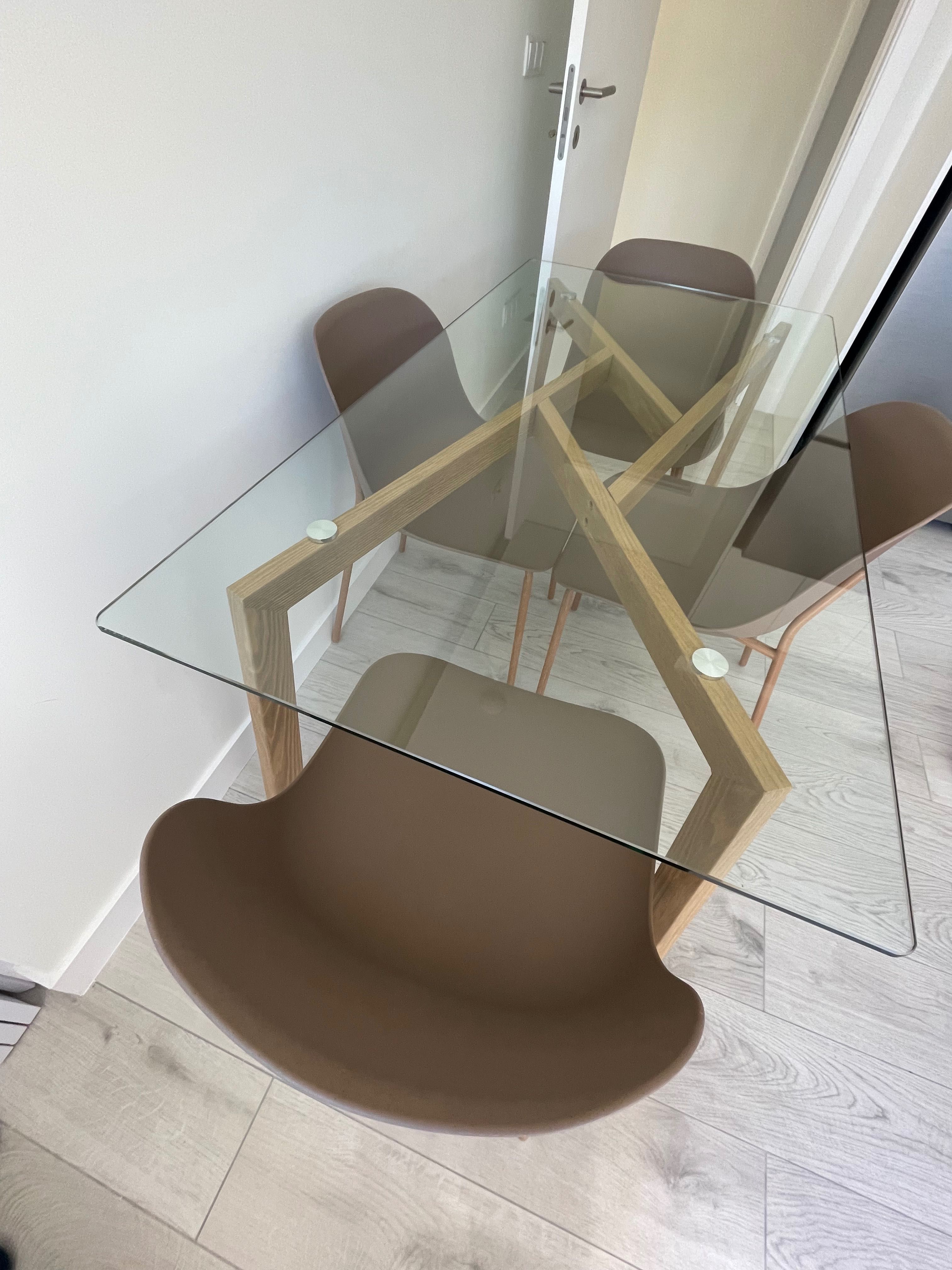 Mesa de cozinha de vidro