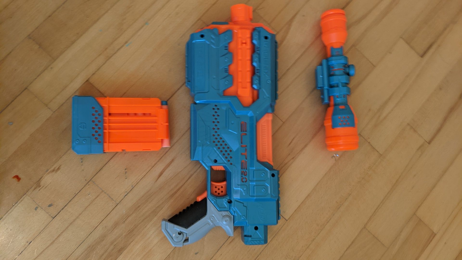 Продаю оригинал NERF ELITE 2.0 PHOENIX CS-6 (E9961)