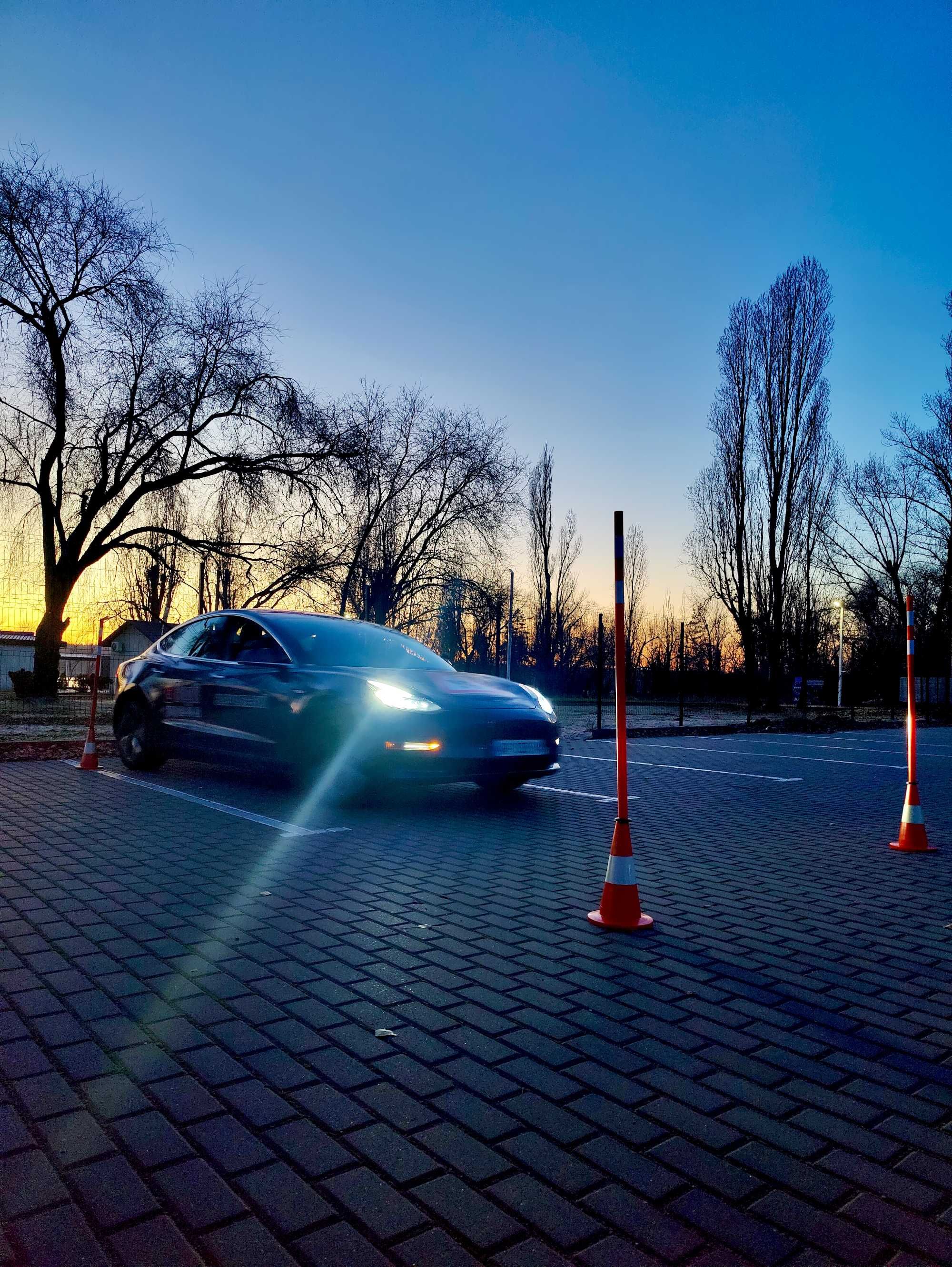 Автошкола | Автоінструктор | Инструктор - практика на Тесле (АКПП)