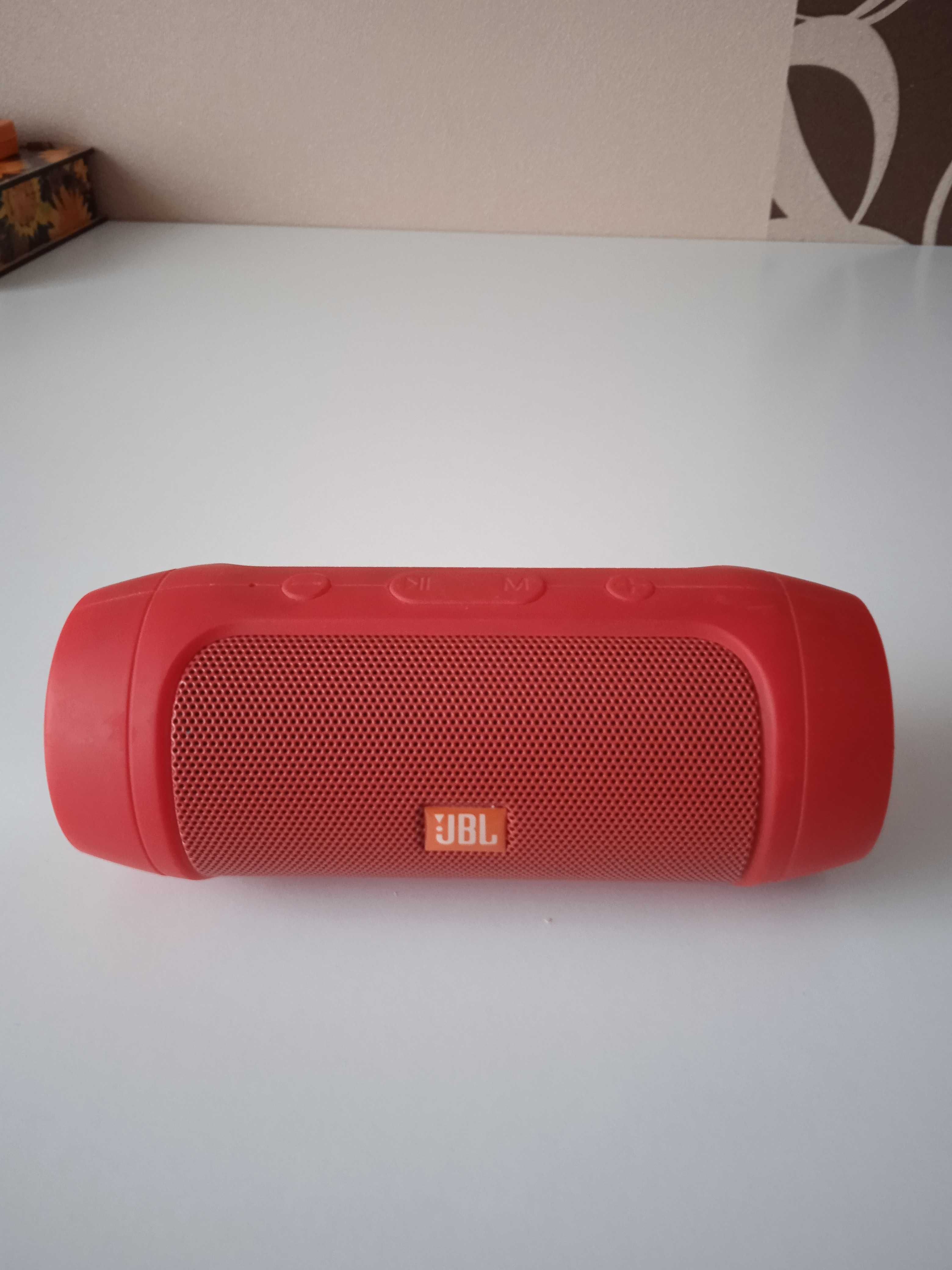 Продам JBL колонку.