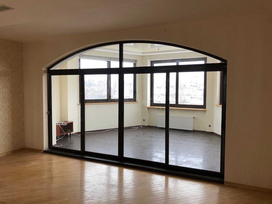 Продам дом. Центр. Можливий продаж через ЄВідновлення