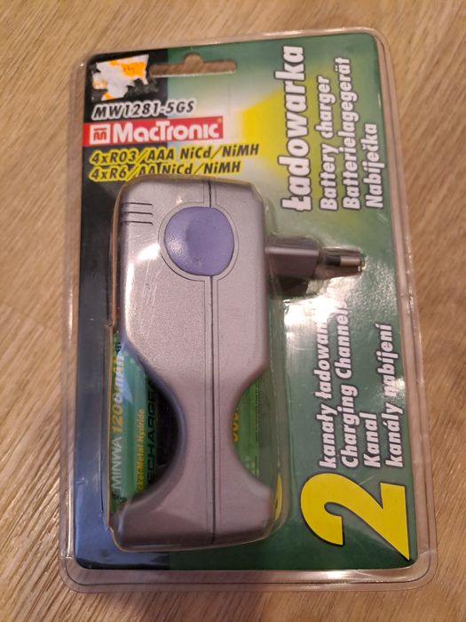 Ładowarka do akum. Nicd/NiMH AA/AAA R6/R03 MW1281-5GS
