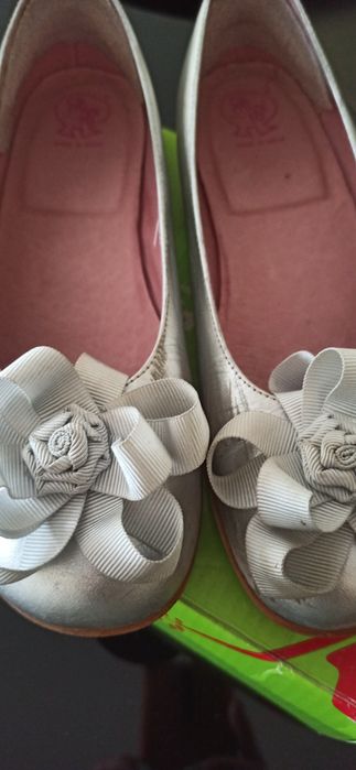 Sapatos de criança prateados