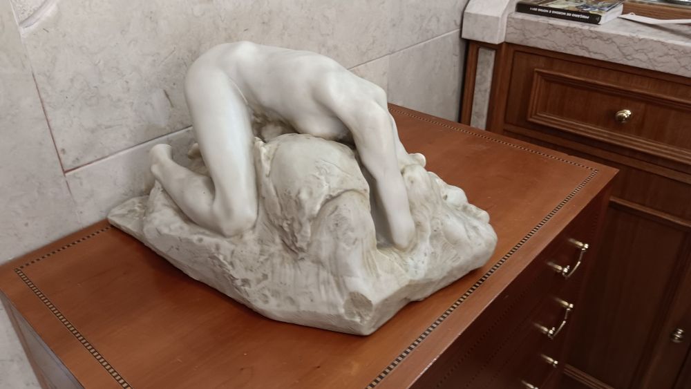 Estatua rodin Andrómeda