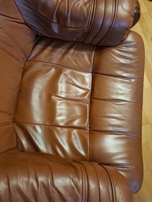 Zestaw skórzanych mebli do salonu