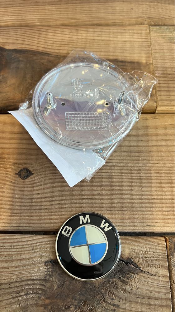Simbolo bmw Original 82mm com pinos de encaixe