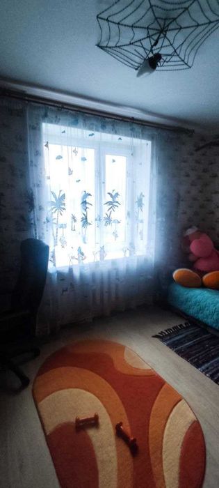 Велика 4х кімнатна квартира в центрі міста