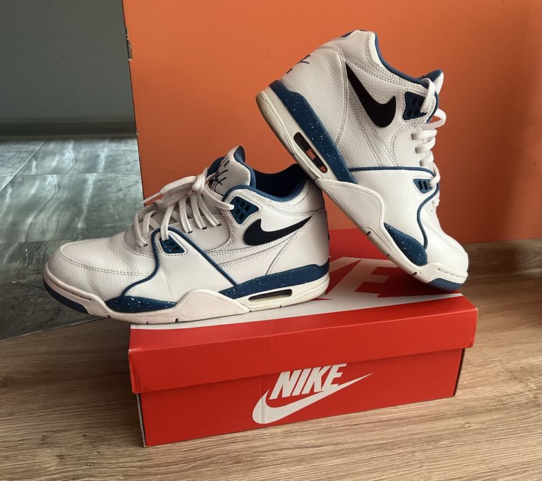 Buty Nike Flight 89 rozmiar 42,5 świetny stan jak nowe !