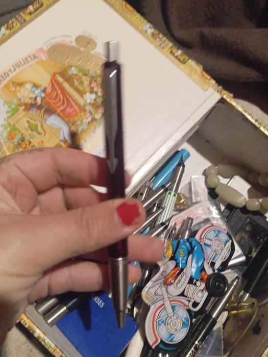 Caneta n escreve Parker bico