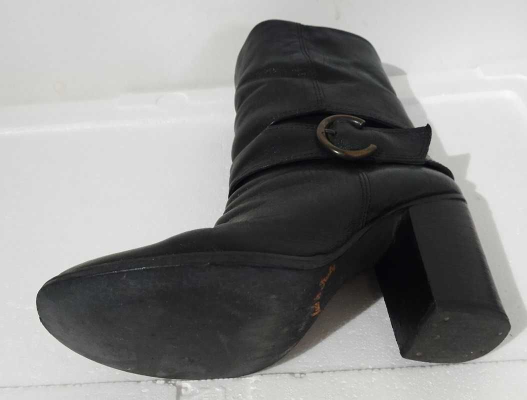 Botas como novas da PROF