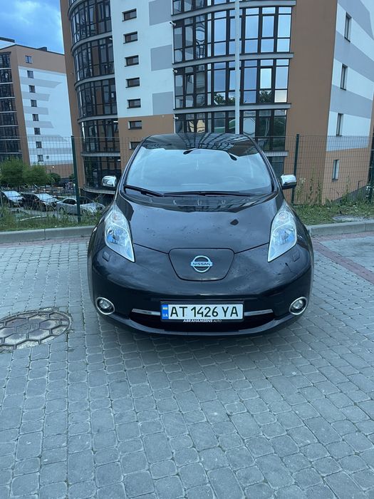 Оренда авто Nissan Leaf
