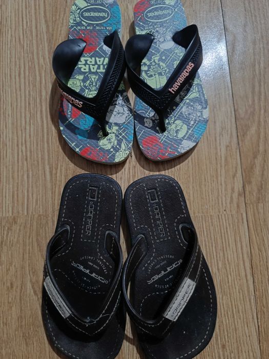 Vendo chinelos para criança