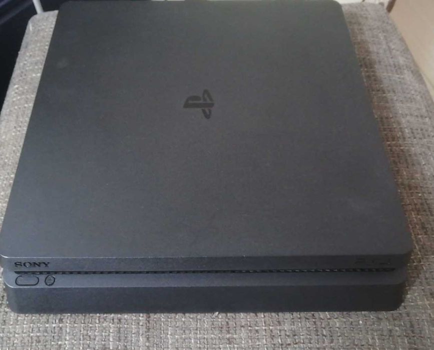 Konsola PLAYSTATION 4 slim 500 GB