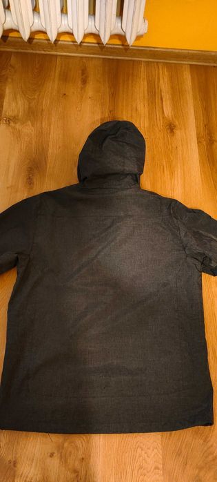 Sprzedam kurtkę wiatrówkę Diverse