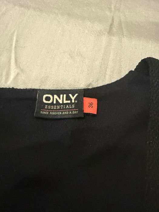 Vestido preto da Only!