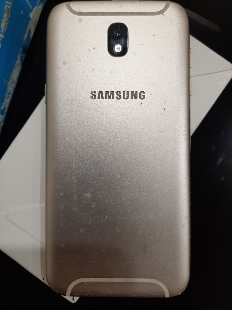 Телефон Samsung J5 2017р.