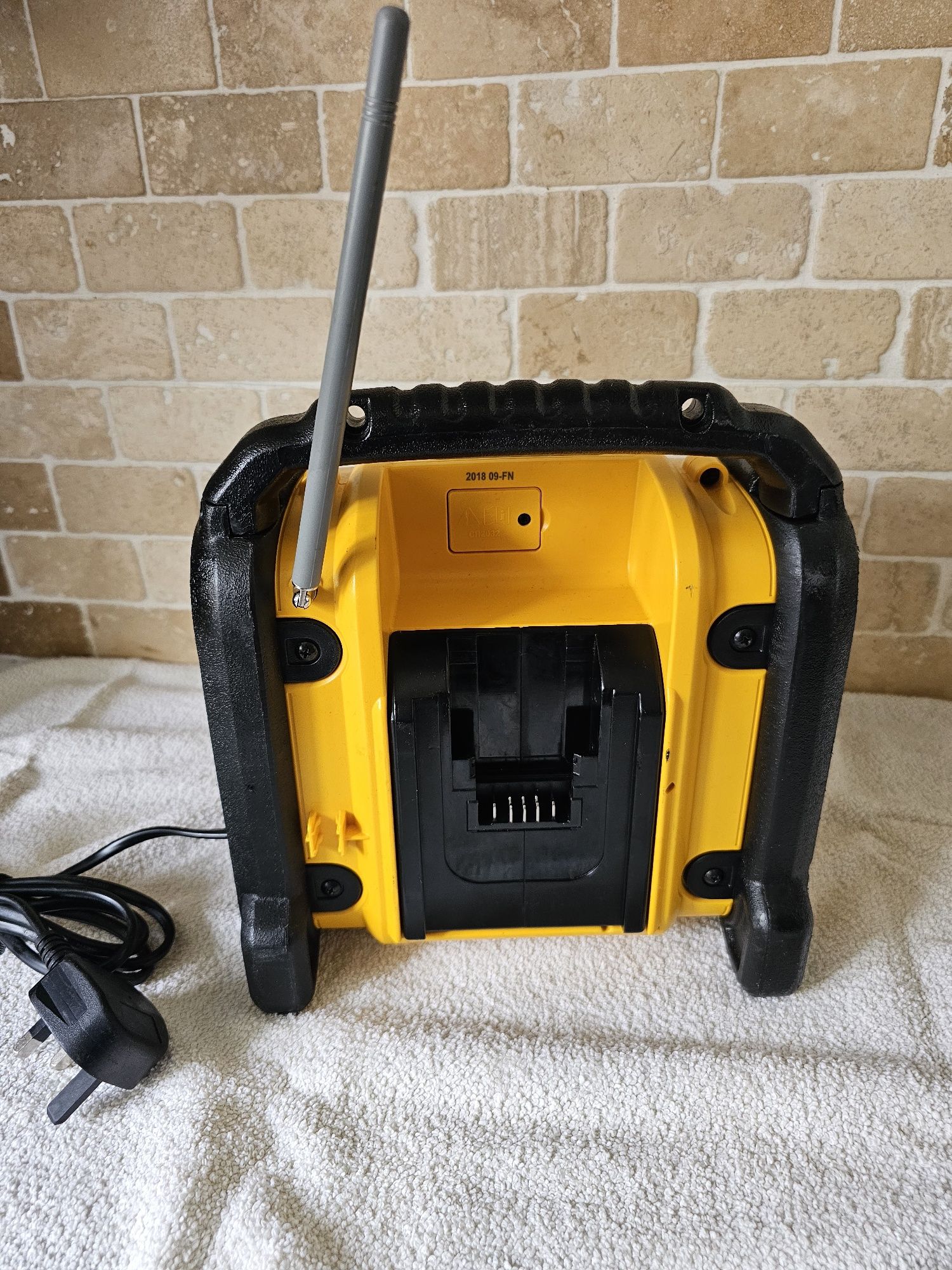 DeWalt DCR020 10,8 / 14,4 / 18 V XR Li-Ion DAB+