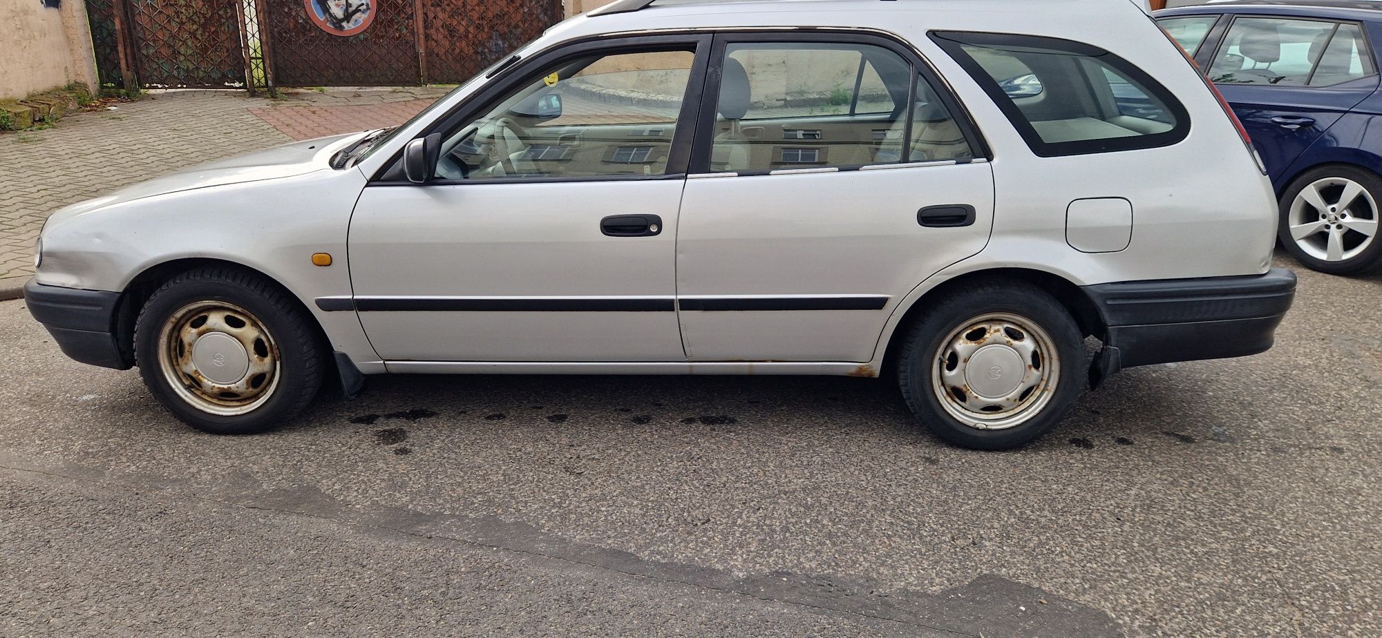 Toyota Corolla E11 1.3 kombi