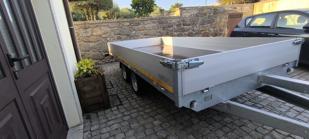 Reboque 3000kgs.