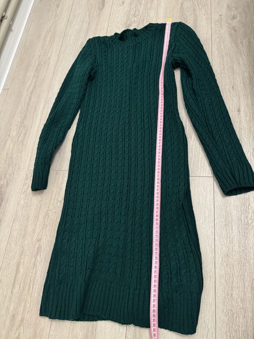Вʼязана сукня міді