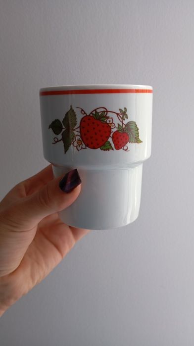 Kubki Lubiana truskawki PRL