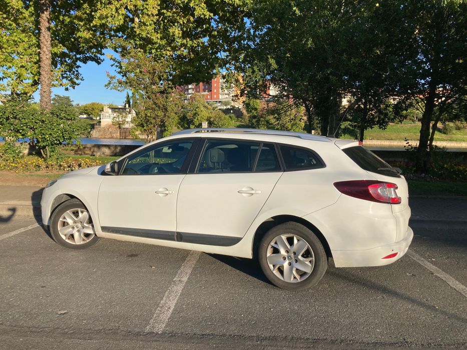 Megane Sportourer 110 cv IMPECÁVEL