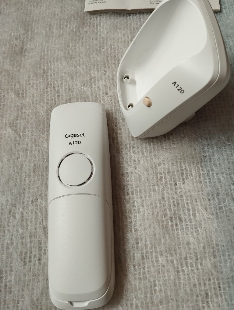 Telefon stacjonarny bezprzewodowy Gigaset A120, made in Germanu, biały