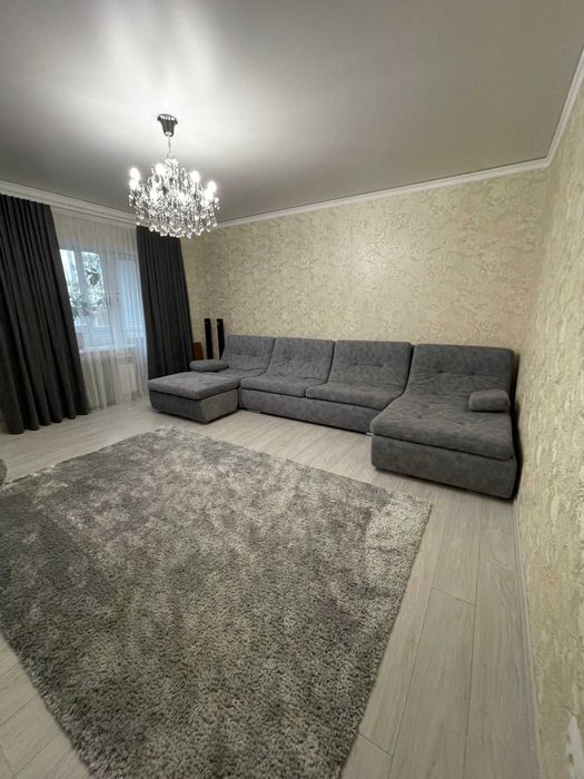 Центр! 2к. сталінка з новим ремонтом