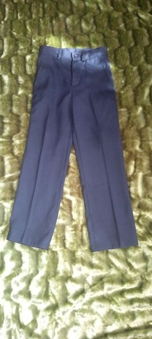 Брюки на хлопчика.