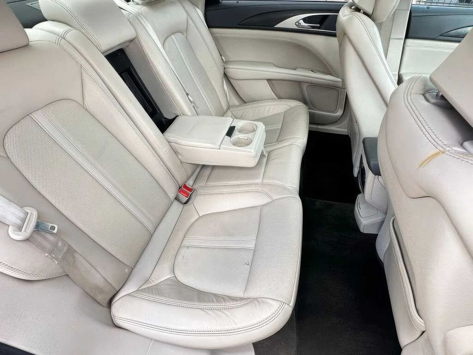 Lincoln MKZ Hybrid Reserve      2018