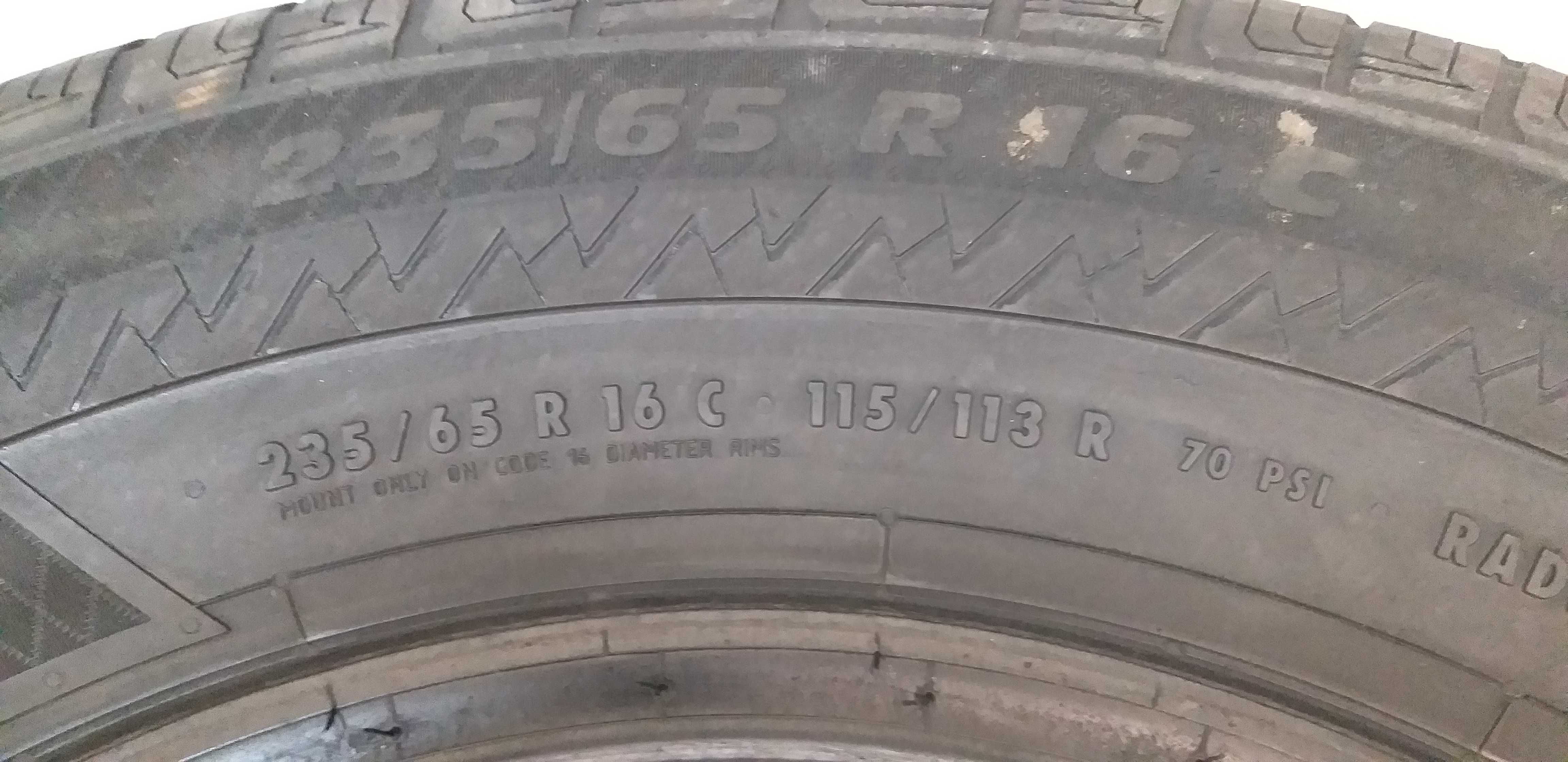 Szt2435M Sztuka 235/65R16C  Paxaro Van Summer 2020 rok