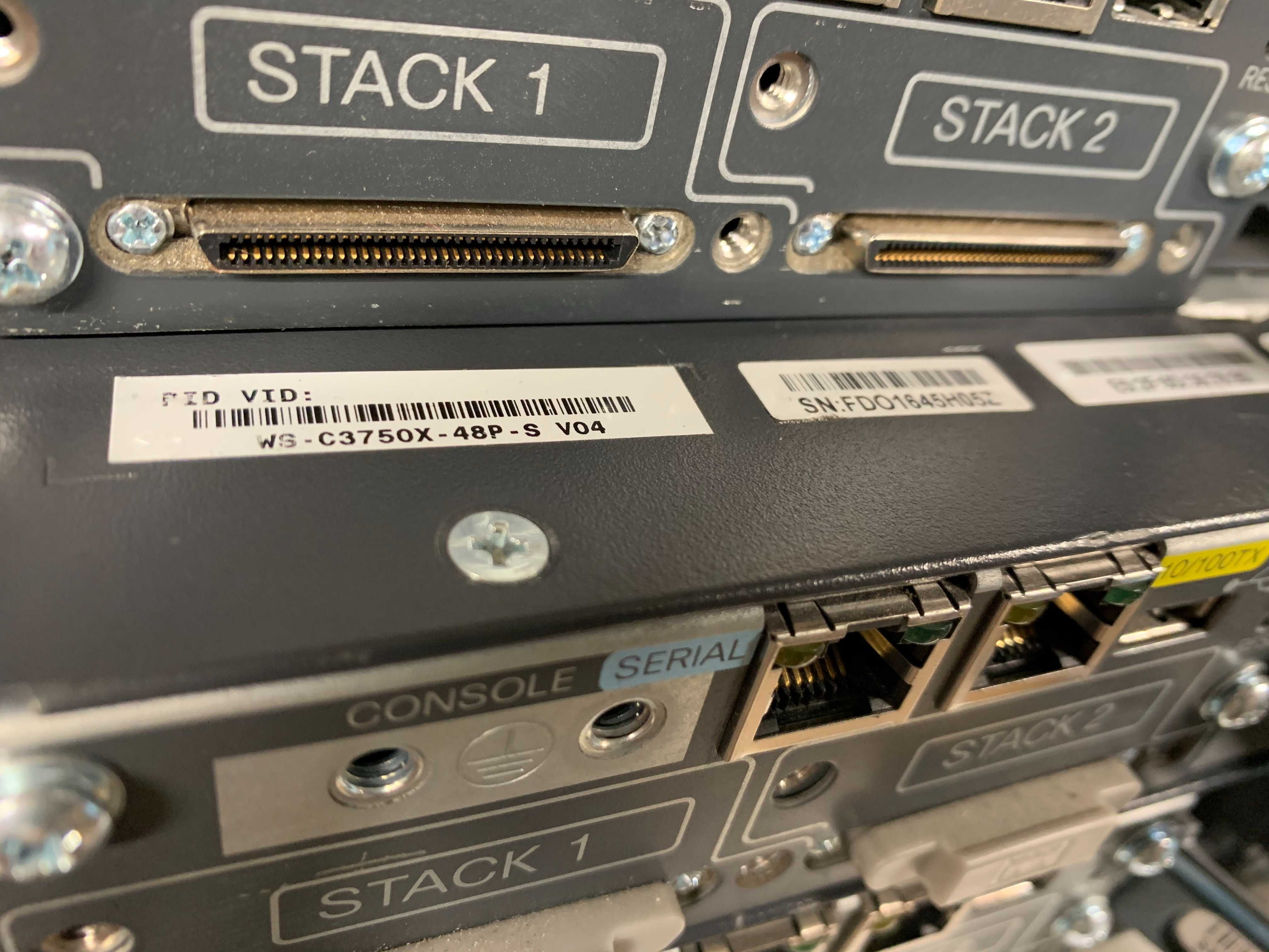 Комутатор Cisco Catalyst WS-C3750X-48P-S Є КІЛЬКІСТЬ