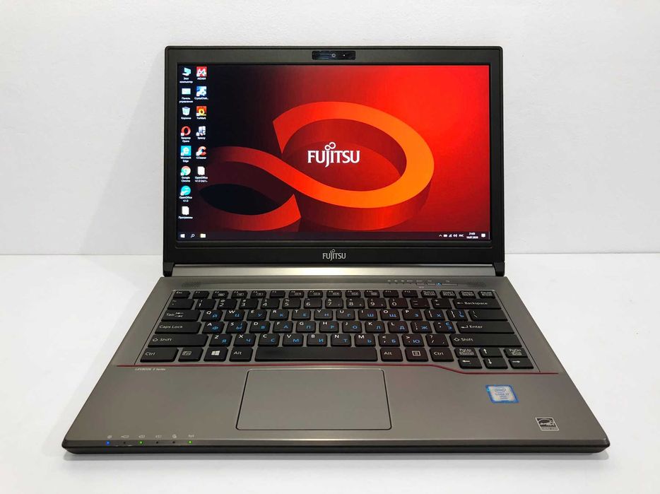 Потужний ноутбук Fujitsu LifeBook E746, Core i7-6600U, 8Gb, SSD 128Gb