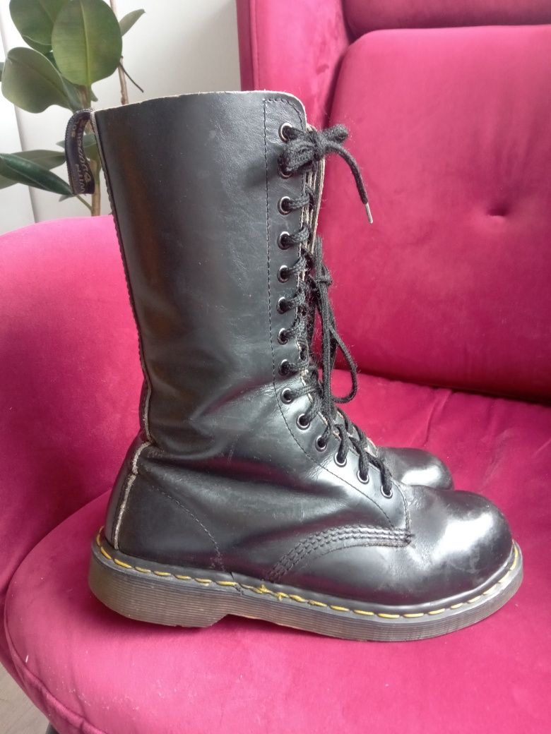 Wysokie glany Dr. Martens 14 dziurek rozmiar 39