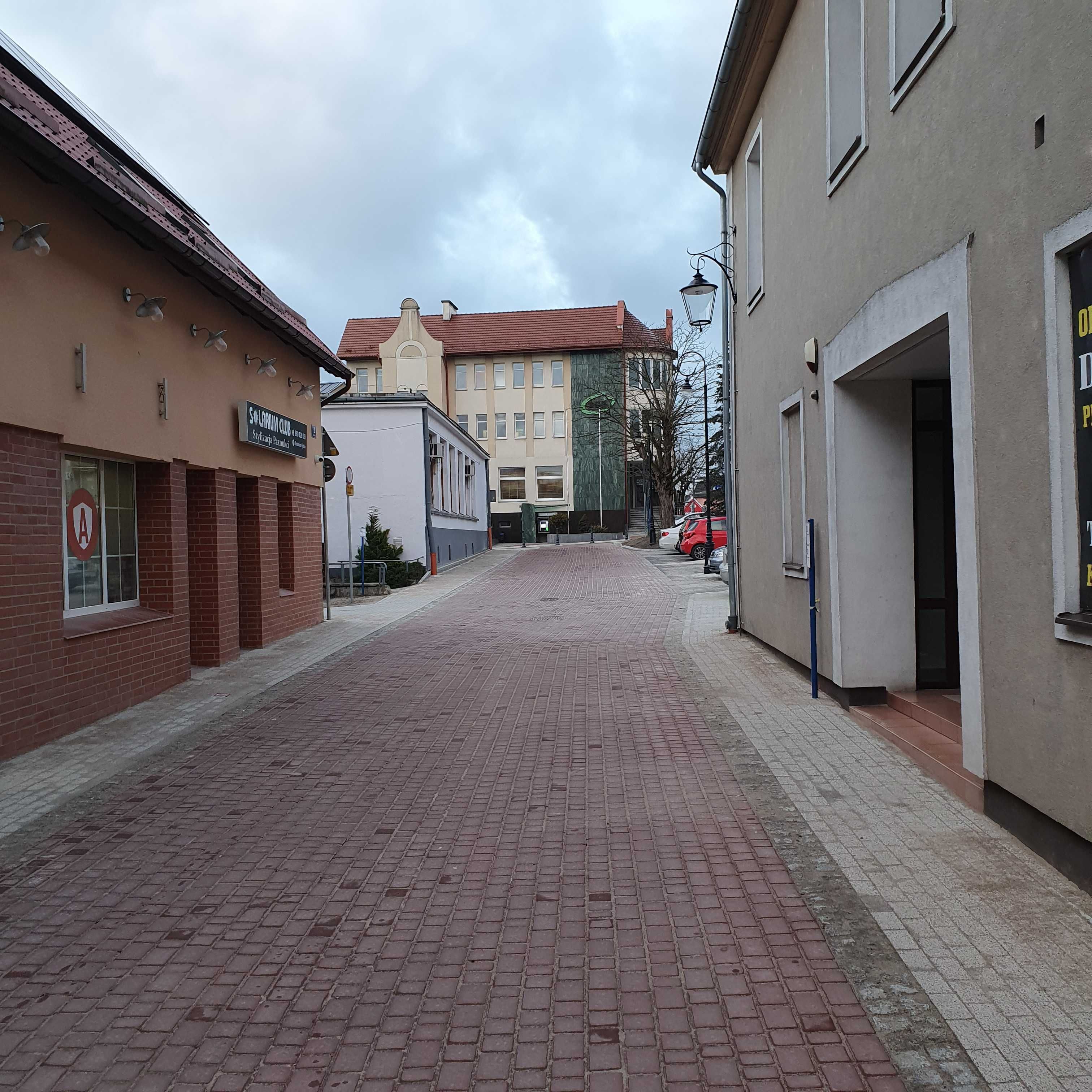LOKAL - w centrum Bytowa 25 m2- FRYZJER, KOSMETYCZKA  itp