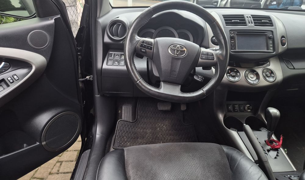 Toyota Rav 4 Salon automat 4x4 benzyna