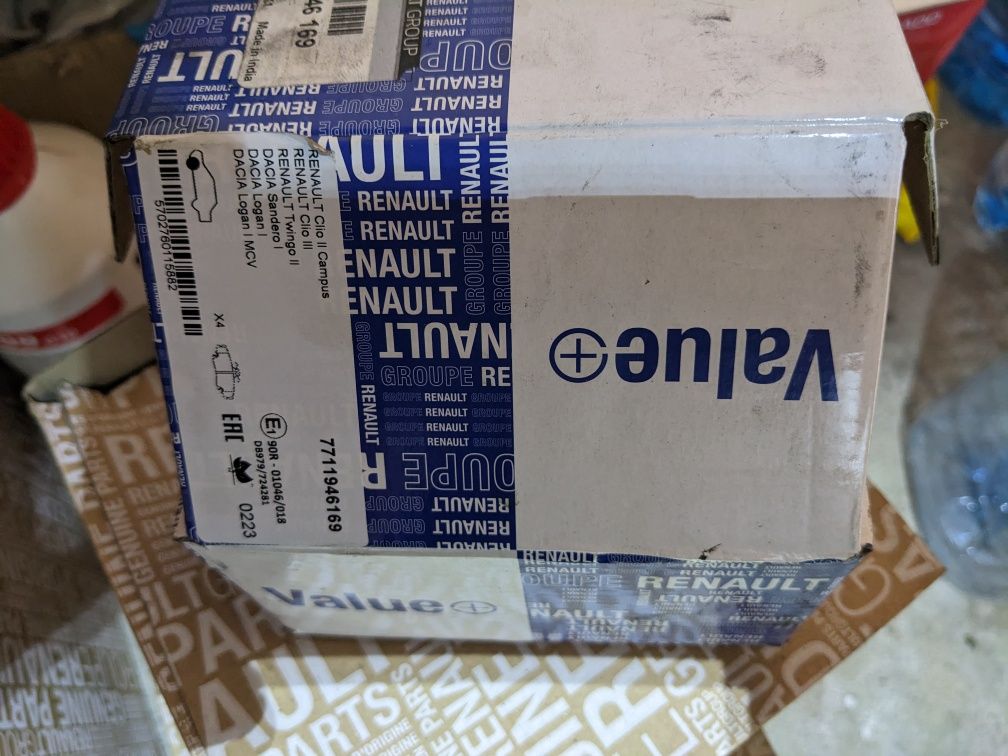 Гальмівні колодки value на Рено логан