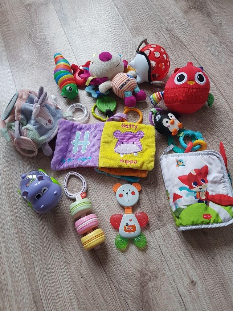 23 Zabawki dla niemowlaka do wózka łóżeczka komplet