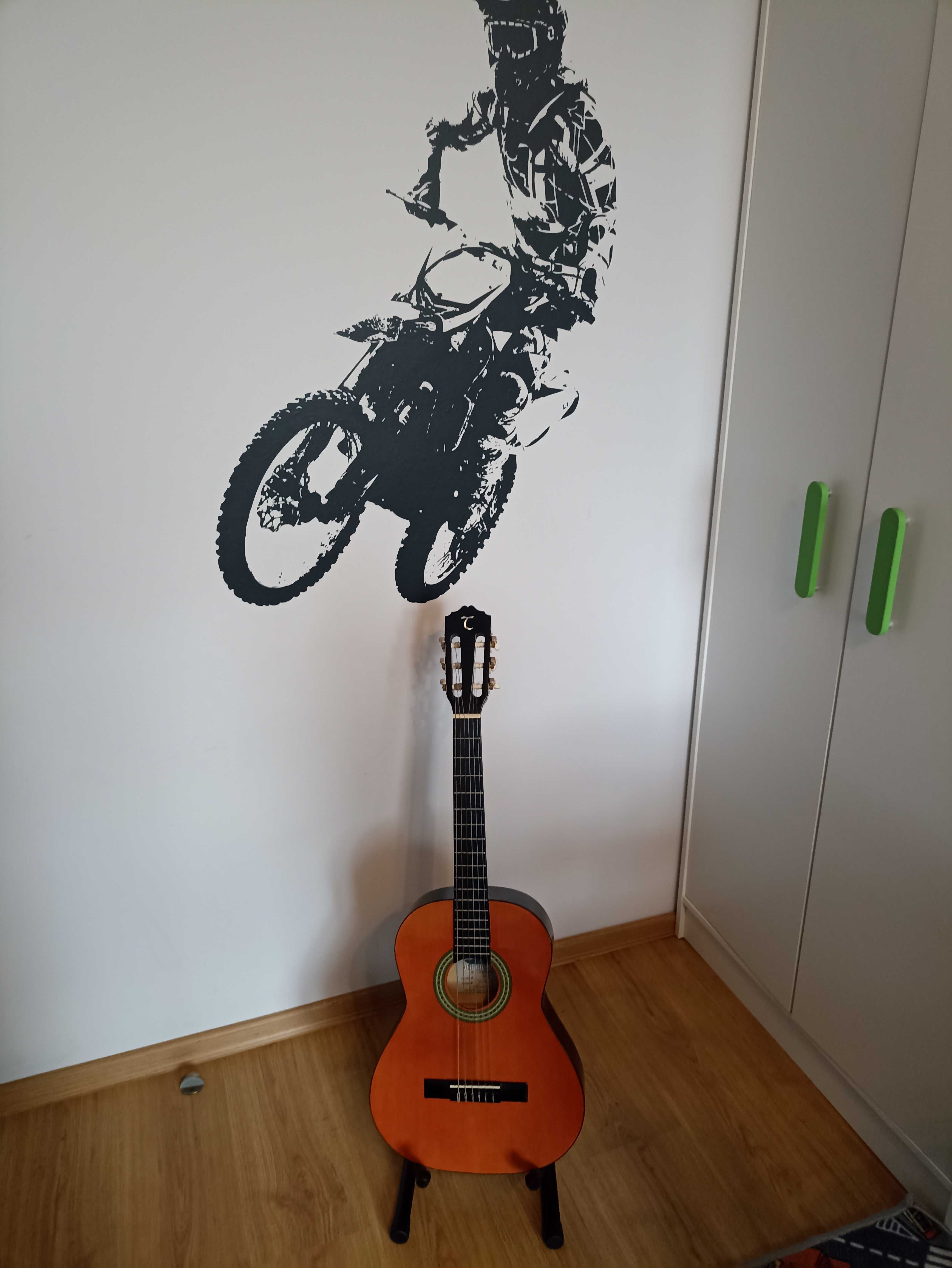 Sprzedam Gitarę 3/4