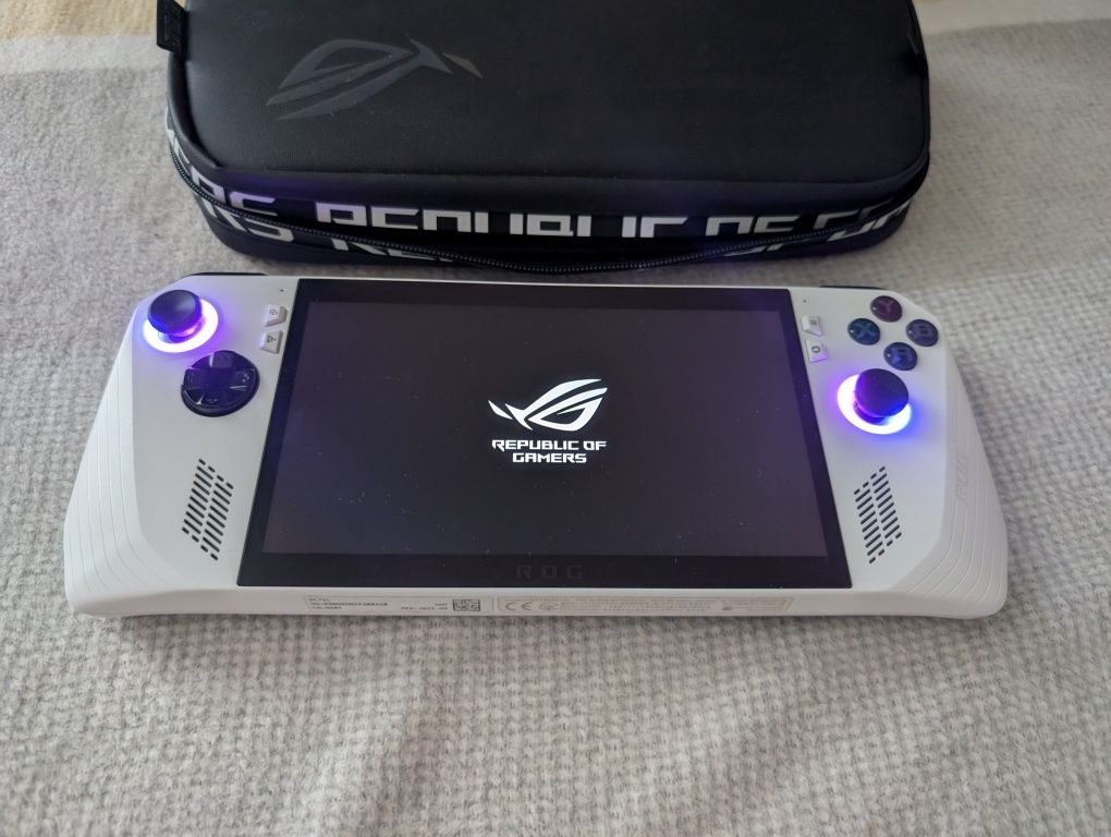 Konsola Asus Rog Ally Z1 Extreme 16/512GB